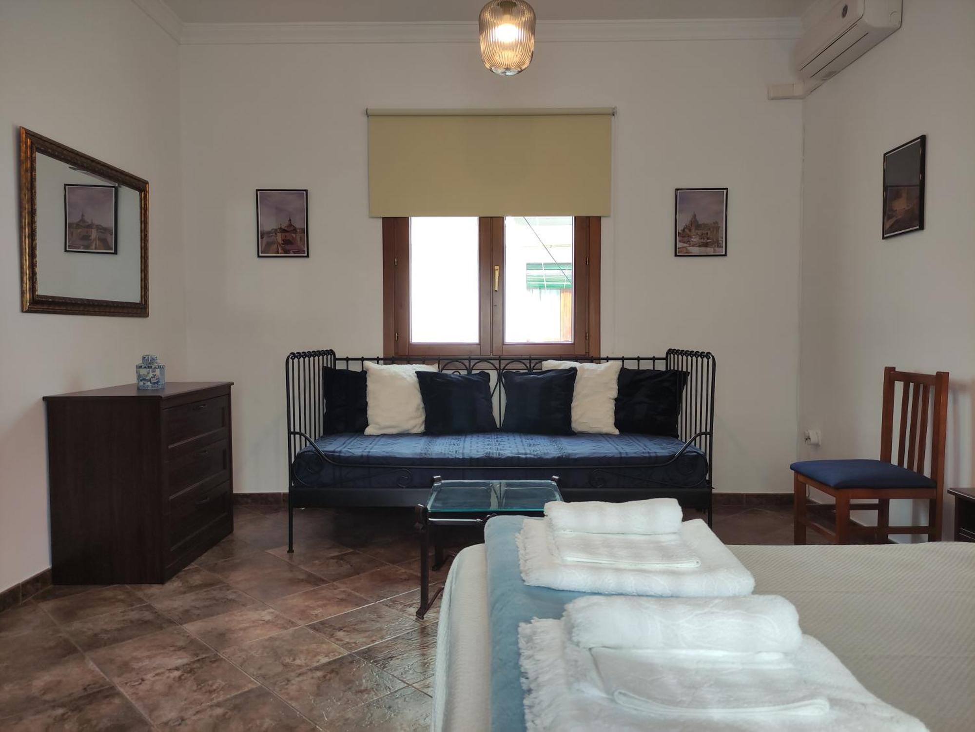 Entretorres. Casa-Duplex En Centro Historico. Apartman Carmona Kültér fotó